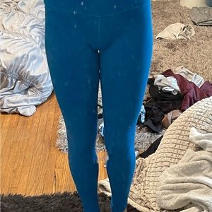 Lululemon poolside align leggings 28’
